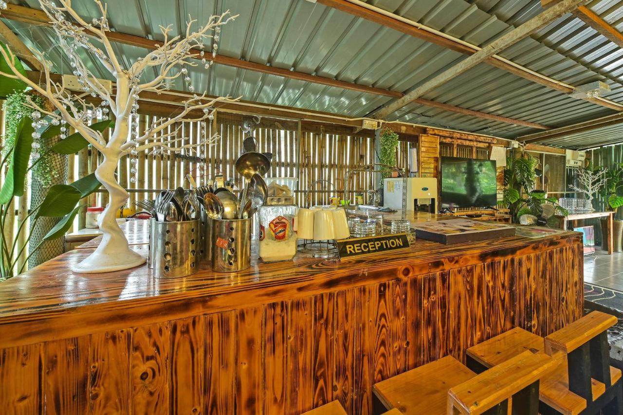Oyo 90636 Teratak Zakiah Chalet Jerantut Exterior photo