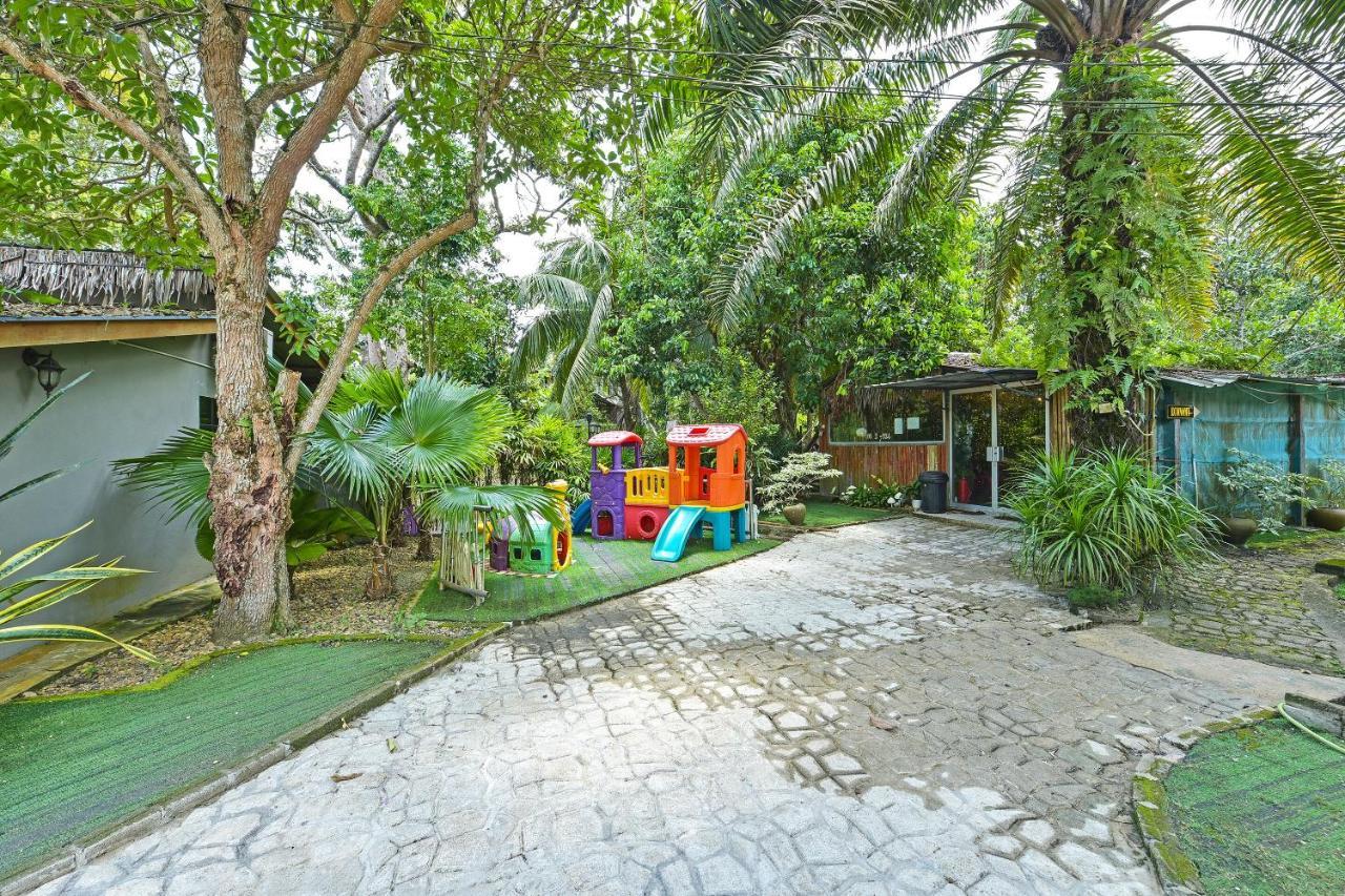 Oyo 90636 Teratak Zakiah Chalet Jerantut Exterior photo