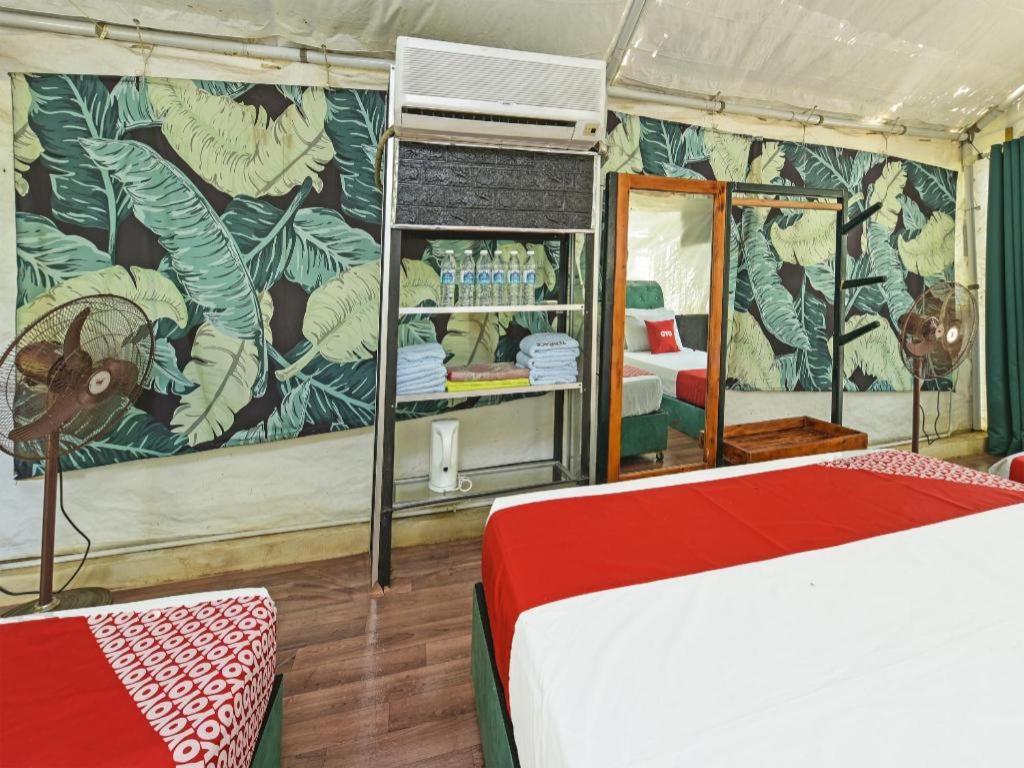Oyo 90636 Teratak Zakiah Chalet Jerantut Exterior photo